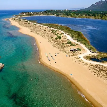 アパートホテル Ionian Boutique - Corfu Seaside Getaways 4*